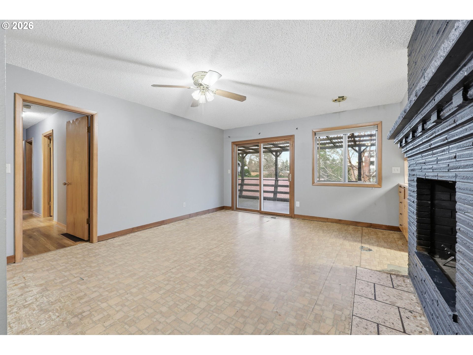 8855 Southwest Omara Street Portland, OR 97223 - Photo 5 of 37