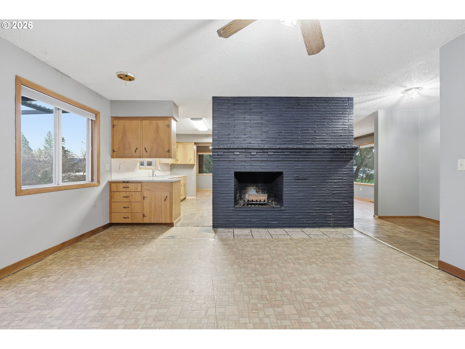 8855 Southwest Omara Street Portland, OR 97223 - Photo 10 of 37