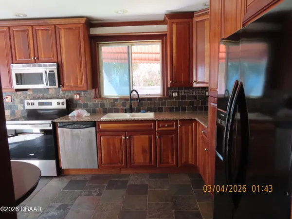$2,200 | 112 Fox Place, Port Orange, FL 32127