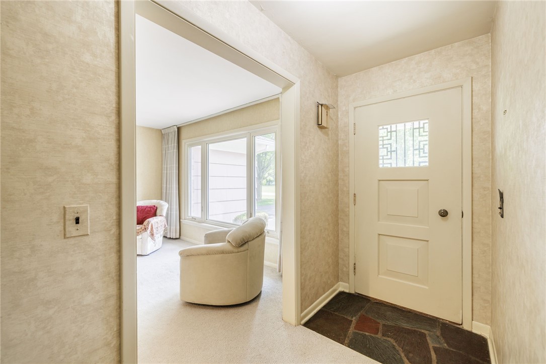 30 Danbury Circle North Rochester, NY 14618 - Photo 3 of 32