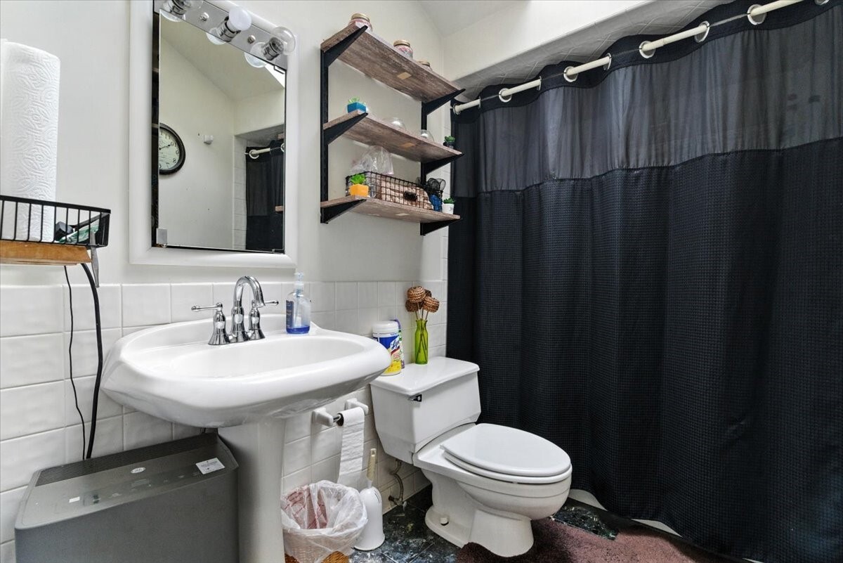 33070 North Ridge Road Grayslake, IL 60030 - Photo 16 of 24 Gallery Image 16