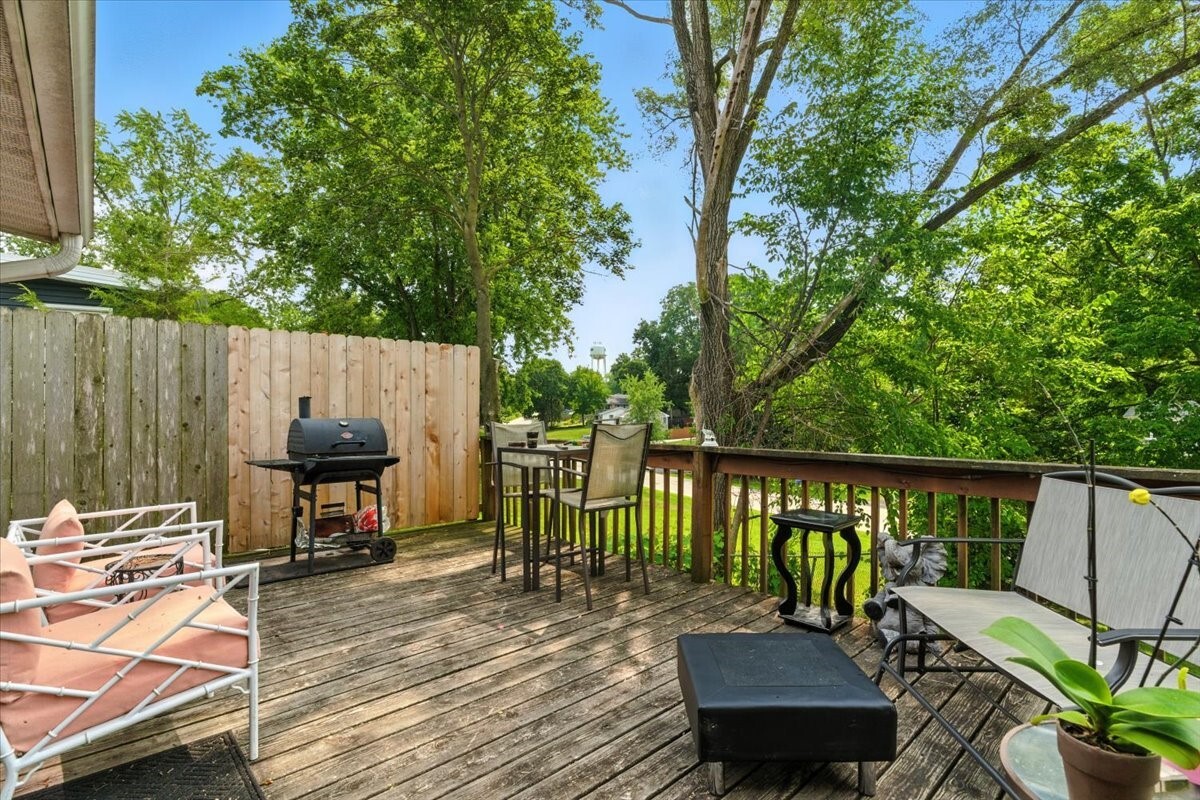 33070 North Ridge Road Grayslake, IL 60030 - Photo 19 of 24 Gallery Image 19