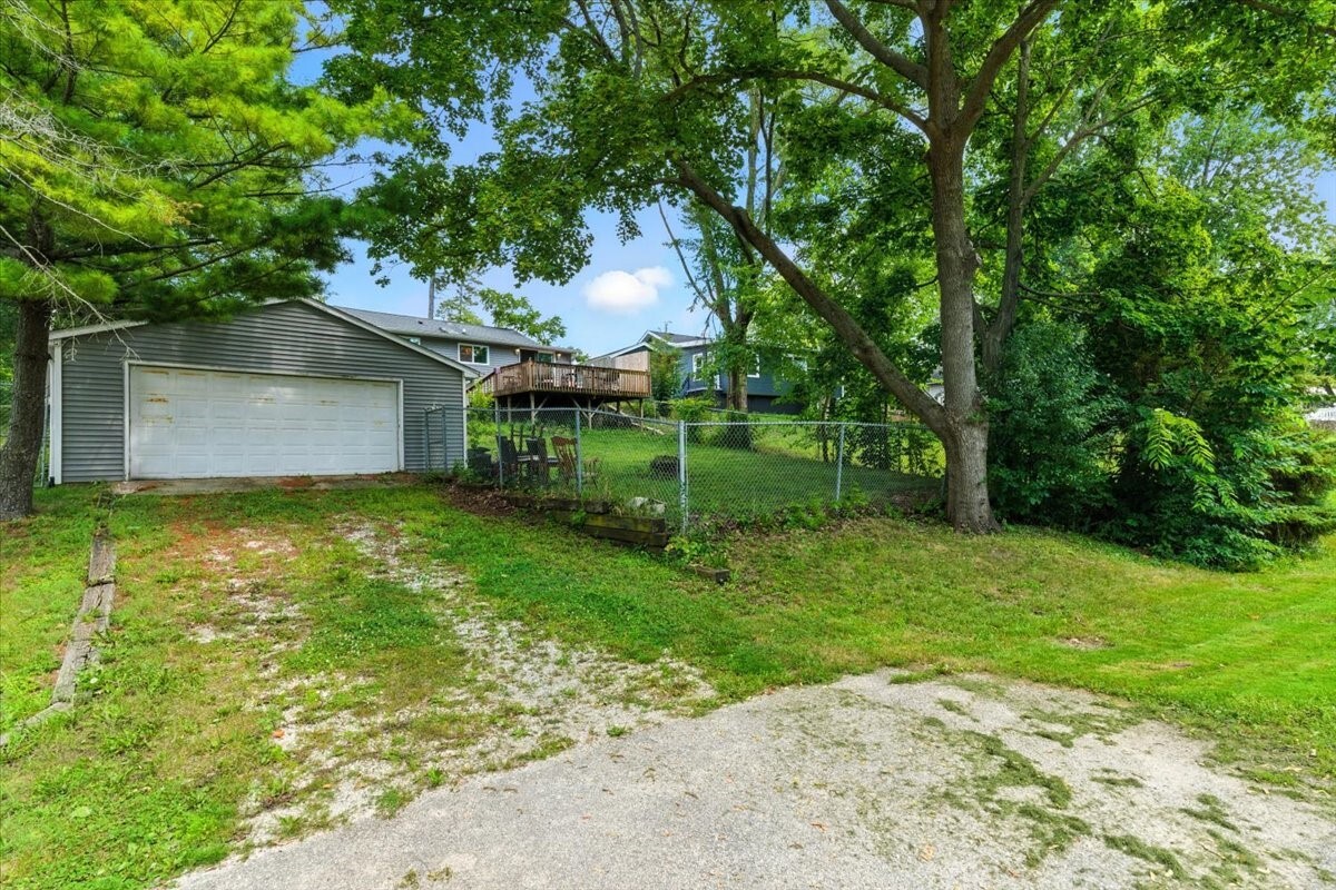 33070 North Ridge Road Grayslake, IL 60030 - Photo 23 of 24 Gallery Image 23