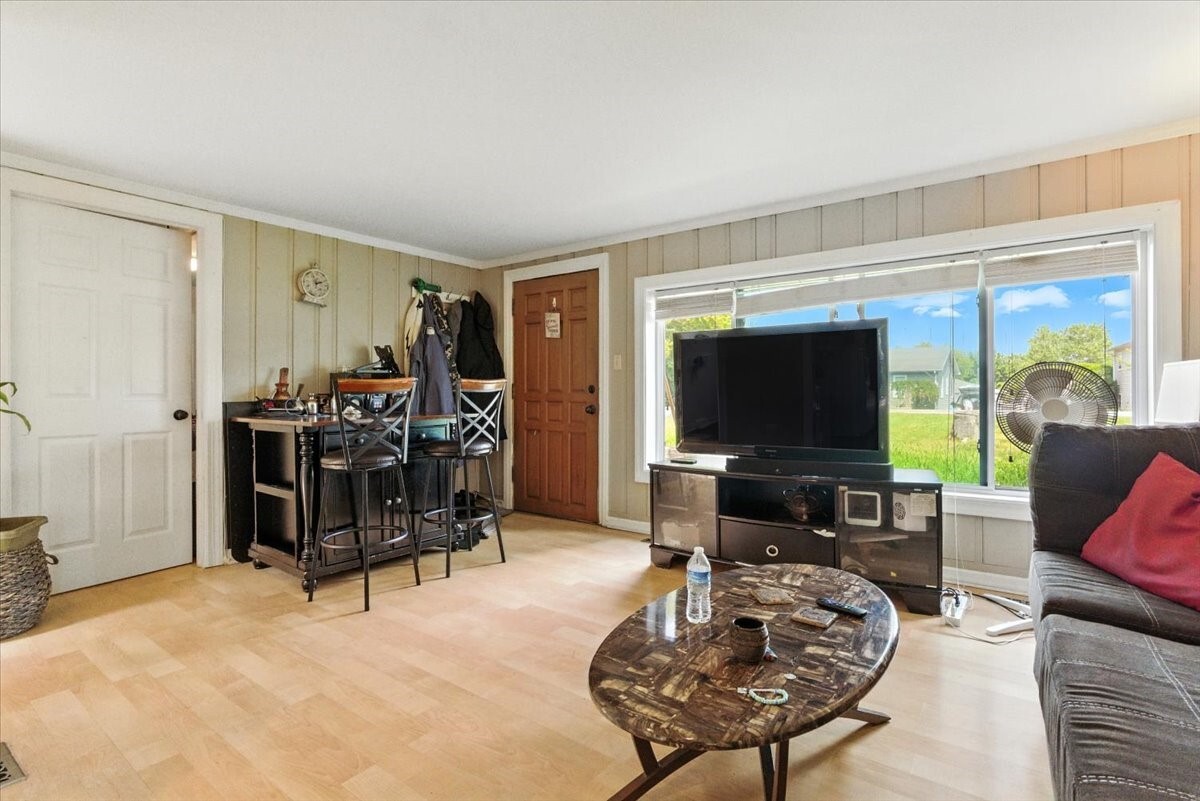 33070 North Ridge Road Grayslake, IL 60030 - Photo 10 of 24 Gallery Image 10