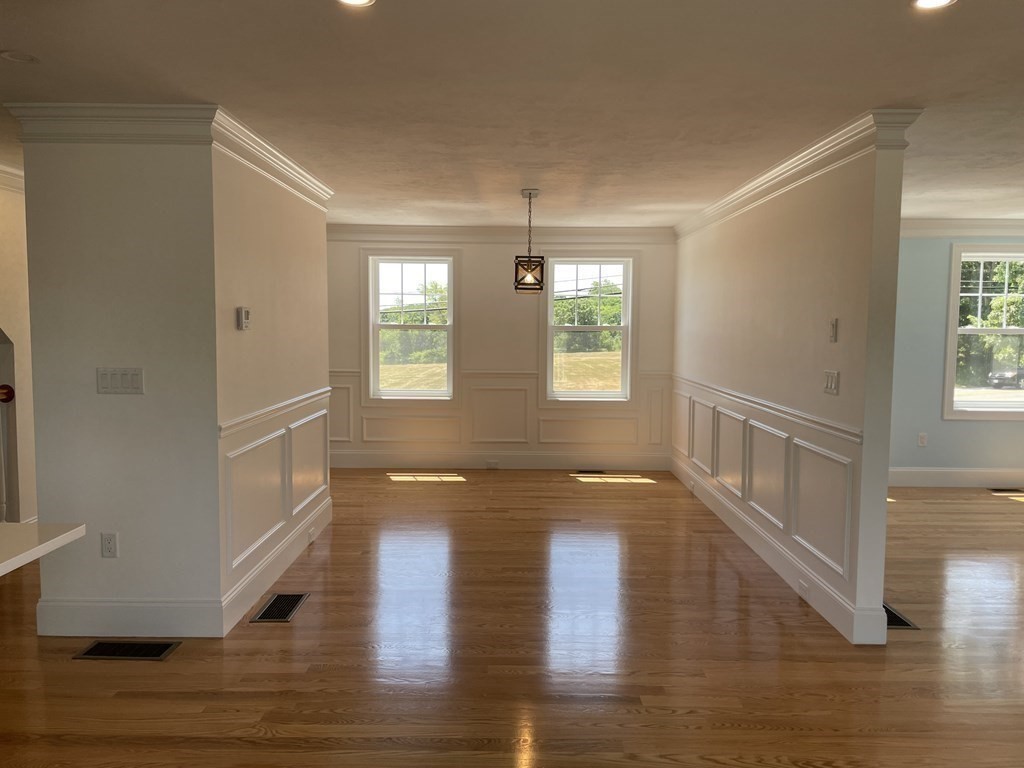 24 Webb Brook Road Billerica, MA 01821 - Photo 6 of 23 Gallery Image 6