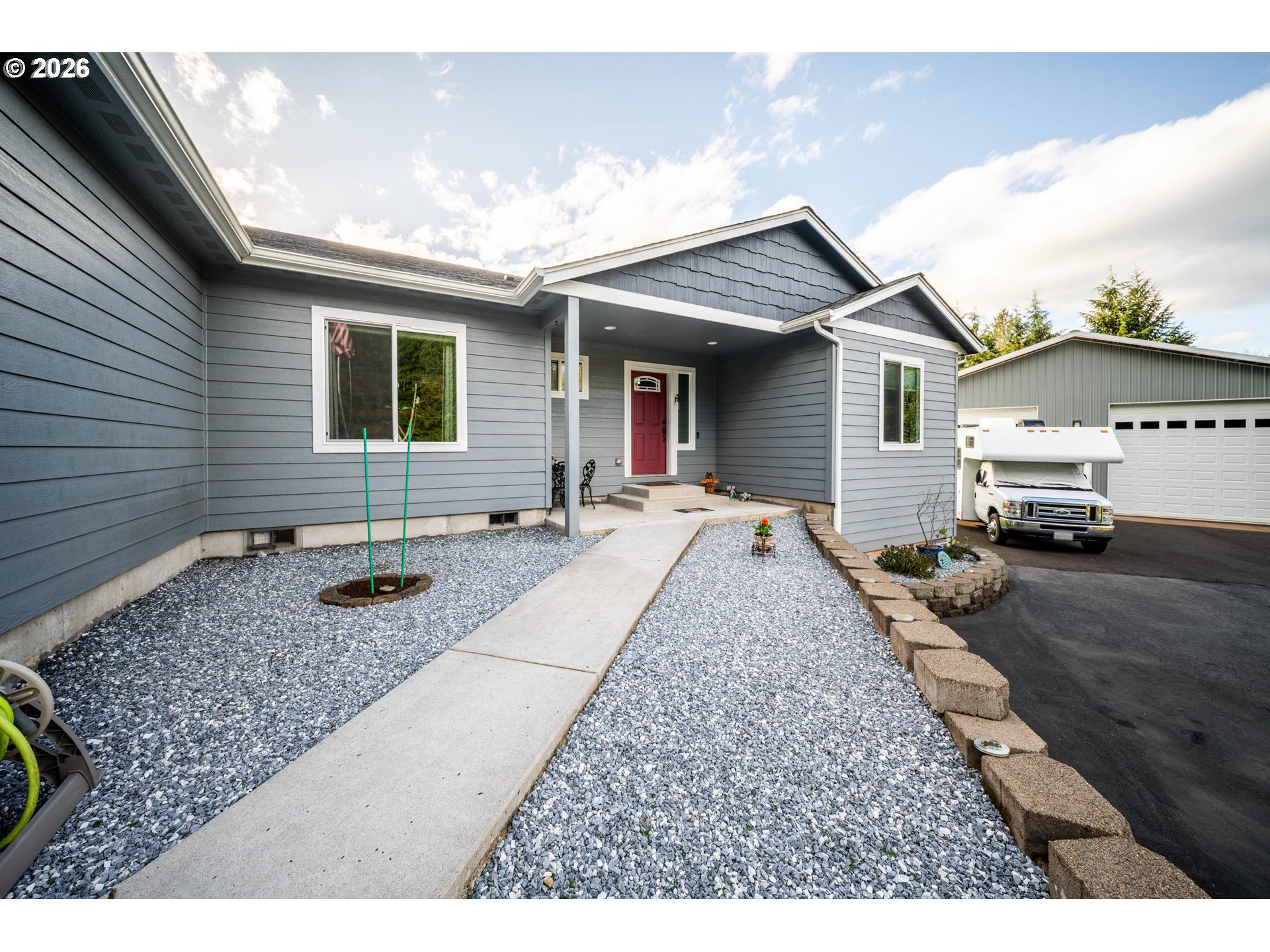 946 Paine Road Castle Rock, WA 98611 - Photo 5 of 44