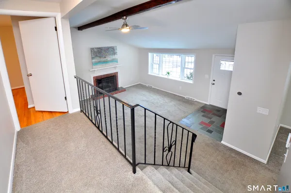 $3,900 | 25 Red Stone Drive, Simsbury, CT 06089