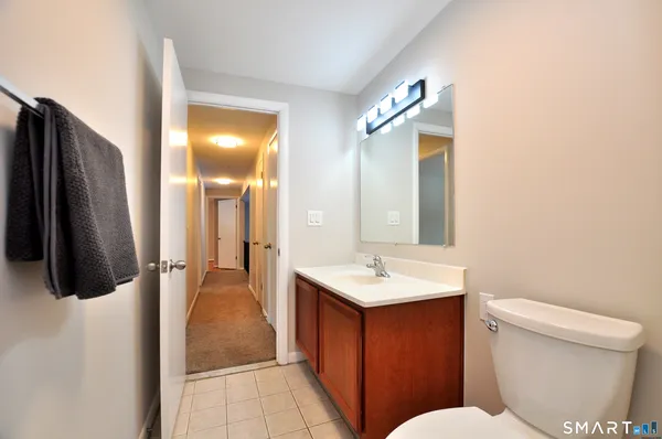 $3,900 | 25 Red Stone Drive, Simsbury, CT 06089