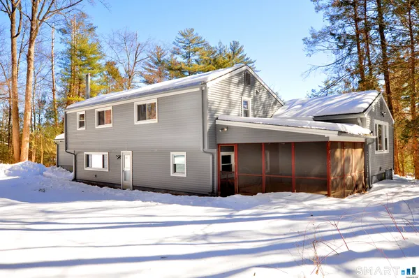 $3,900 | 25 Red Stone Drive, Simsbury, CT 06089