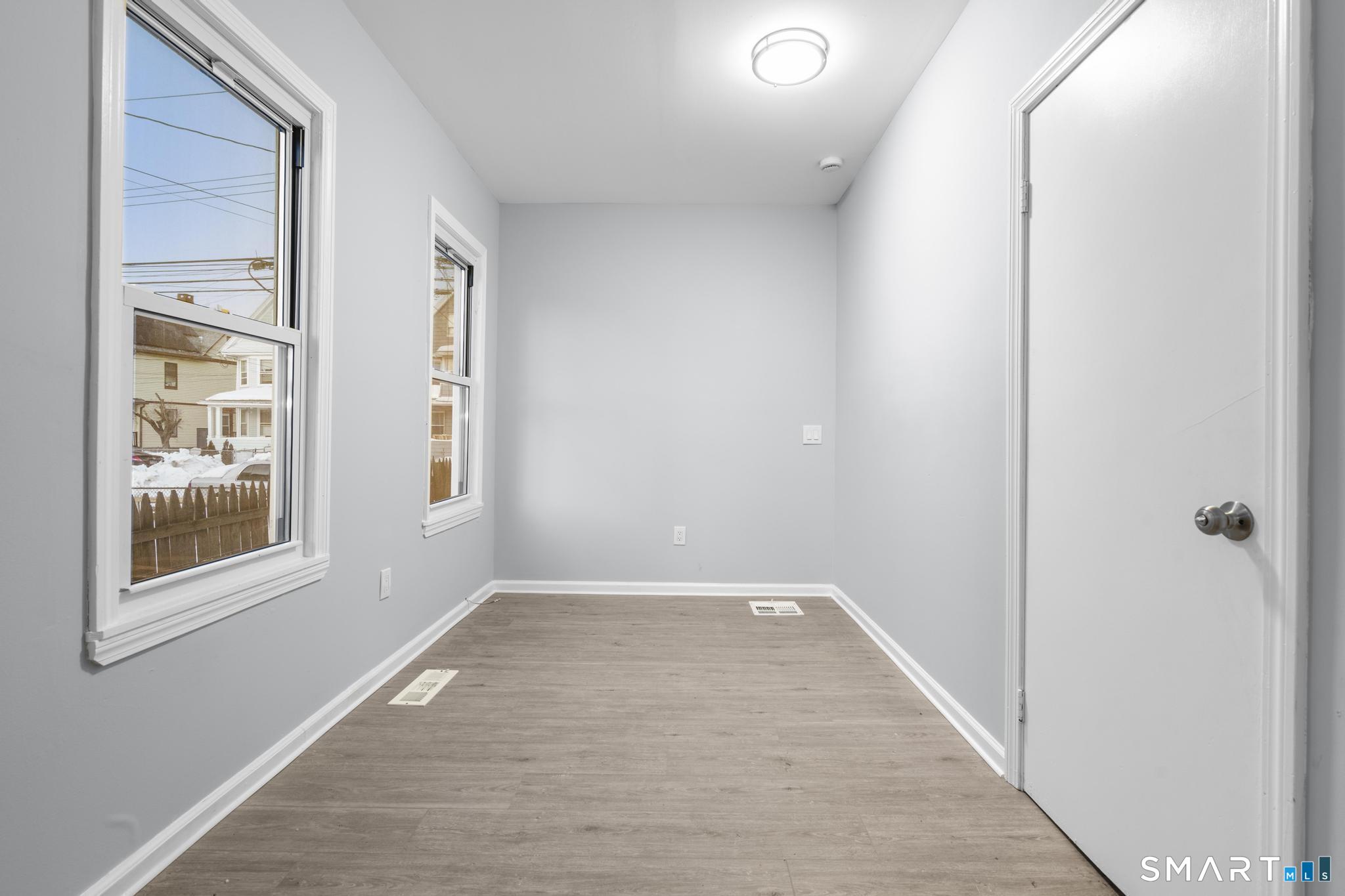 301 Poplar Street Bridgeport, CT 06605 - Photo 13 of 31