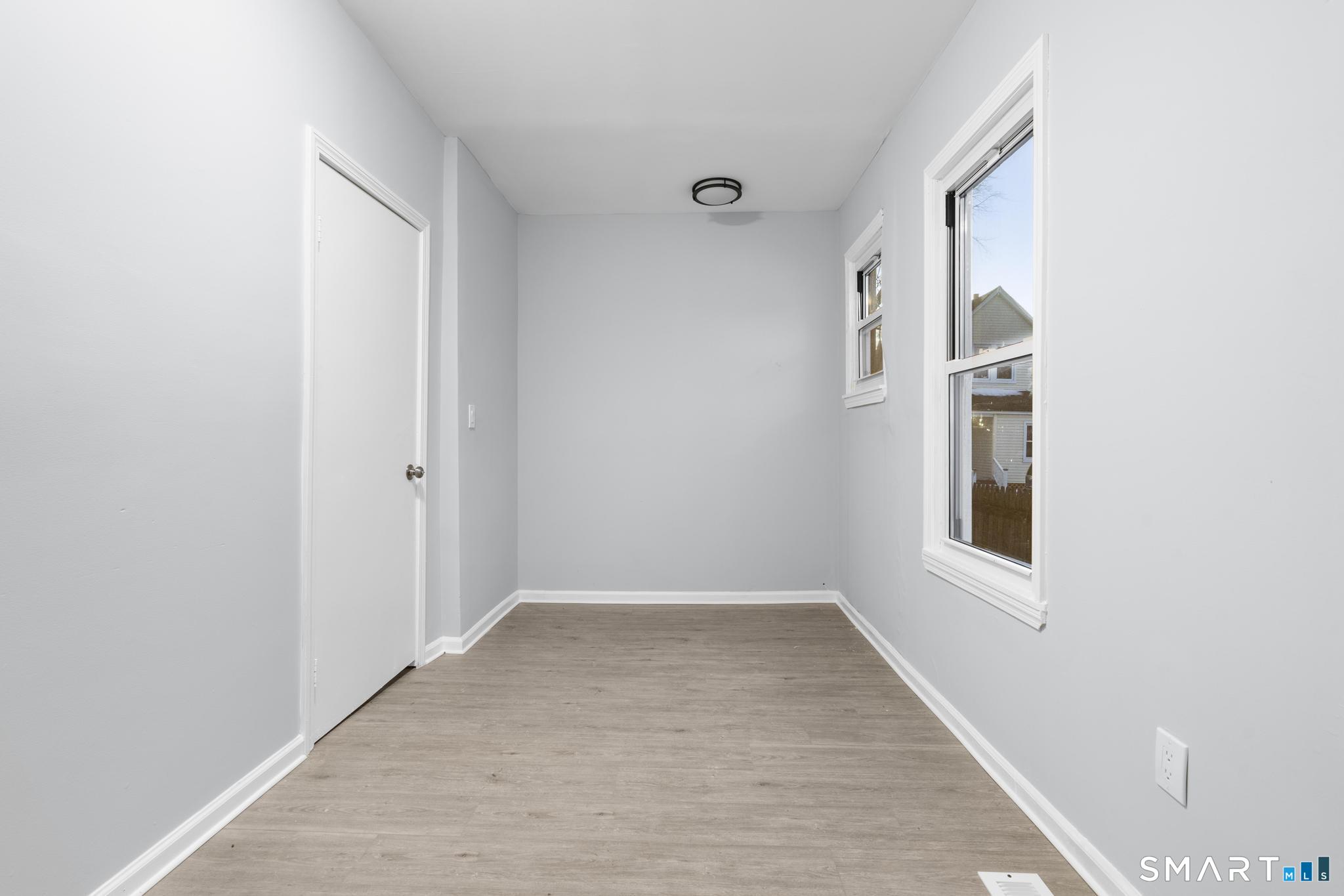 301 Poplar Street Bridgeport, CT 06605 - Photo 14 of 31