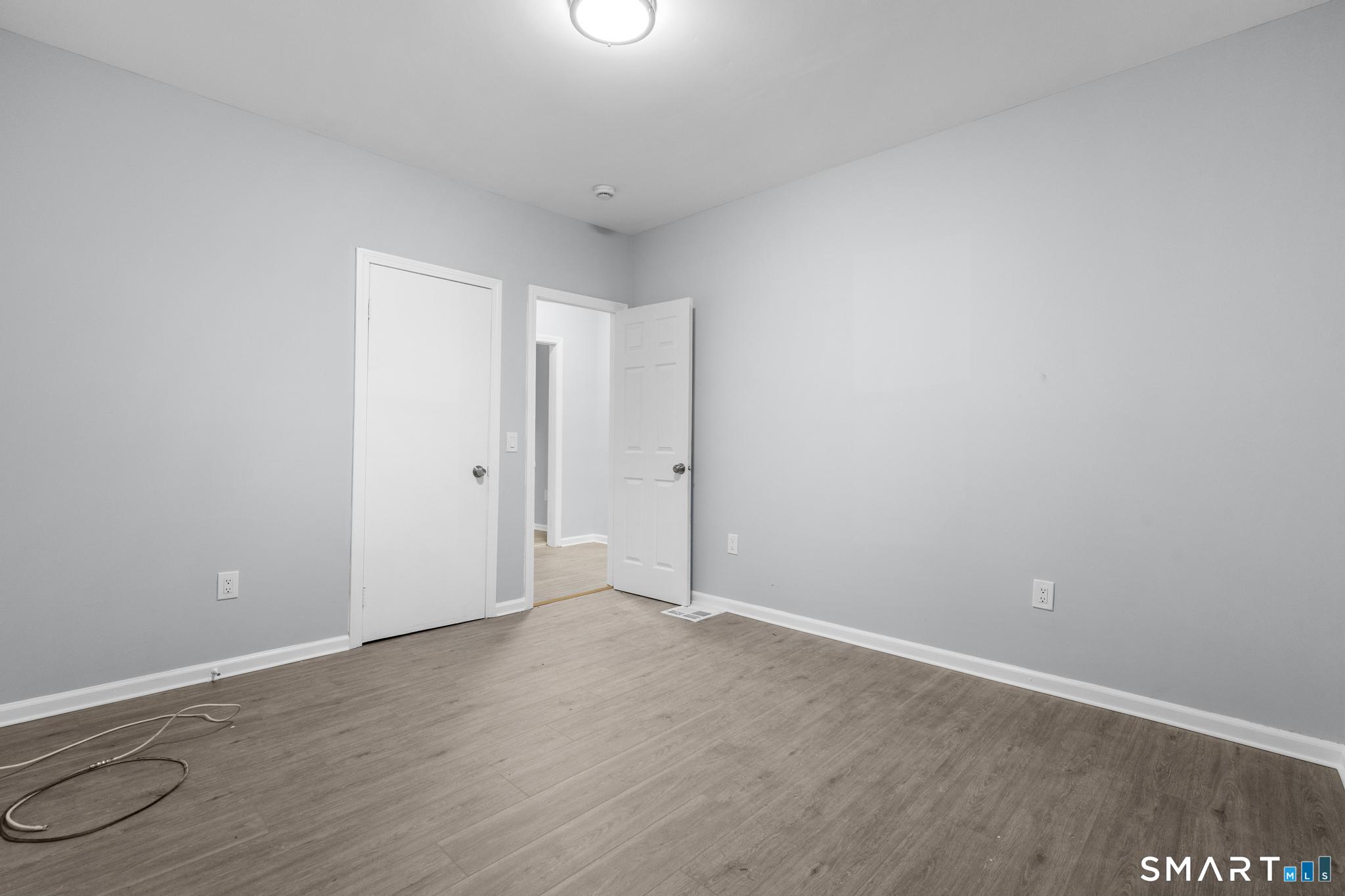 301 Poplar Street Bridgeport, CT 06605 - Photo 17 of 31