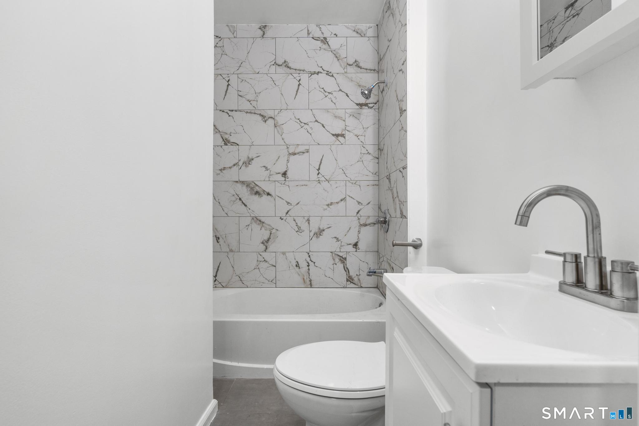 301 Poplar Street Bridgeport, CT 06605 - Photo 28 of 31