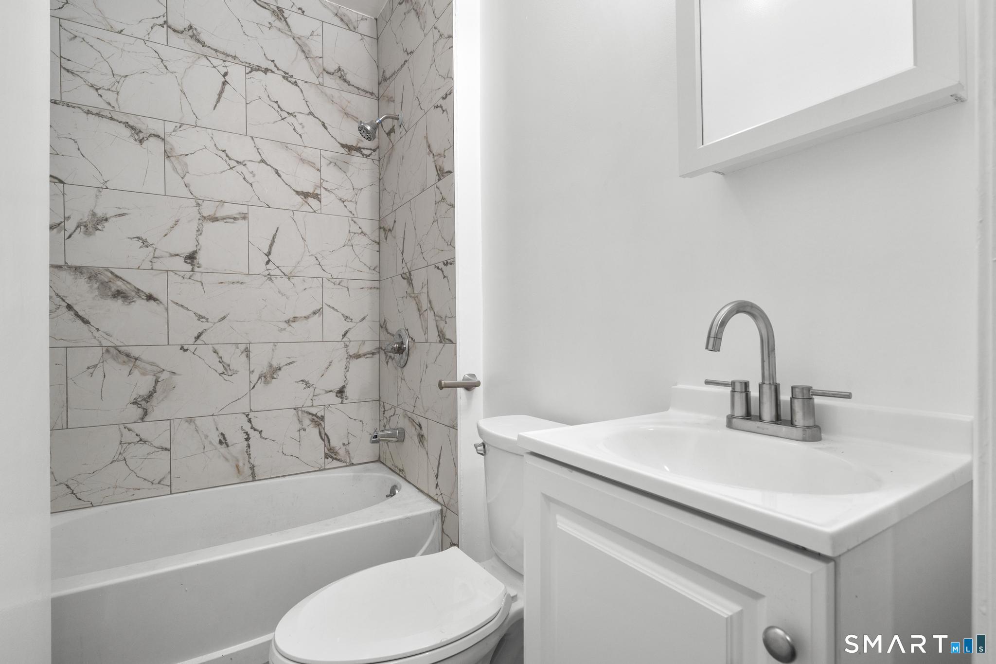 301 Poplar Street Bridgeport, CT 06605 - Photo 29 of 31