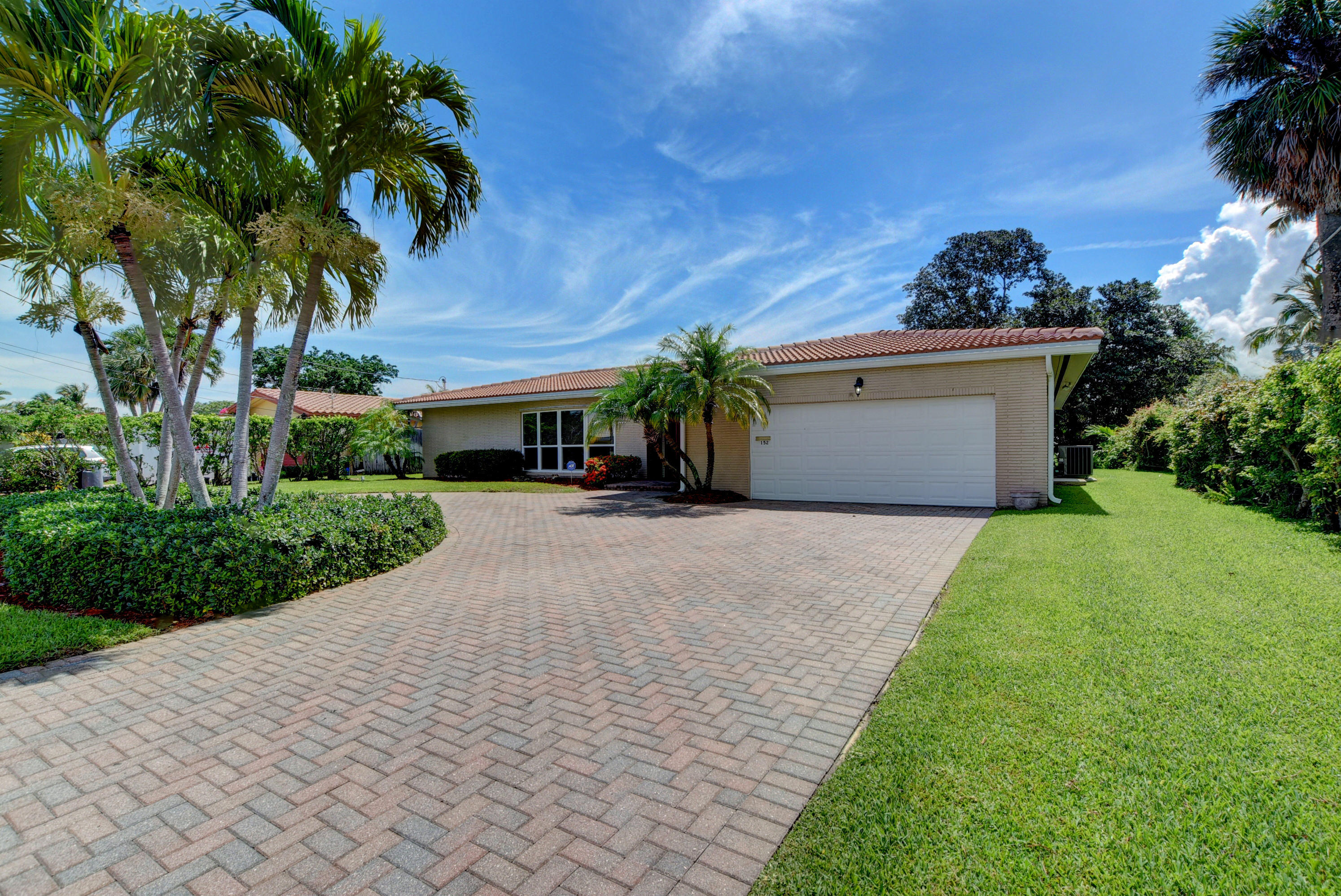 152 Northwest 11th Avenue Boca Raton, FL 33486 - Photo 4 of 33 Front Elevation
