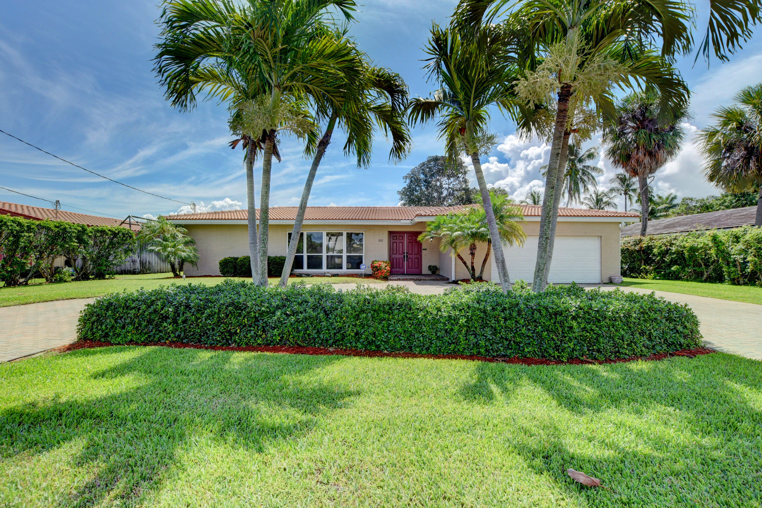 152 Northwest 11th Avenue Boca Raton, FL 33486 - Photo 5 of 33 Front Elevation