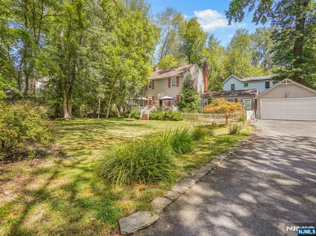 $774,998 | 51 Julia Street, Closter, NJ 07624