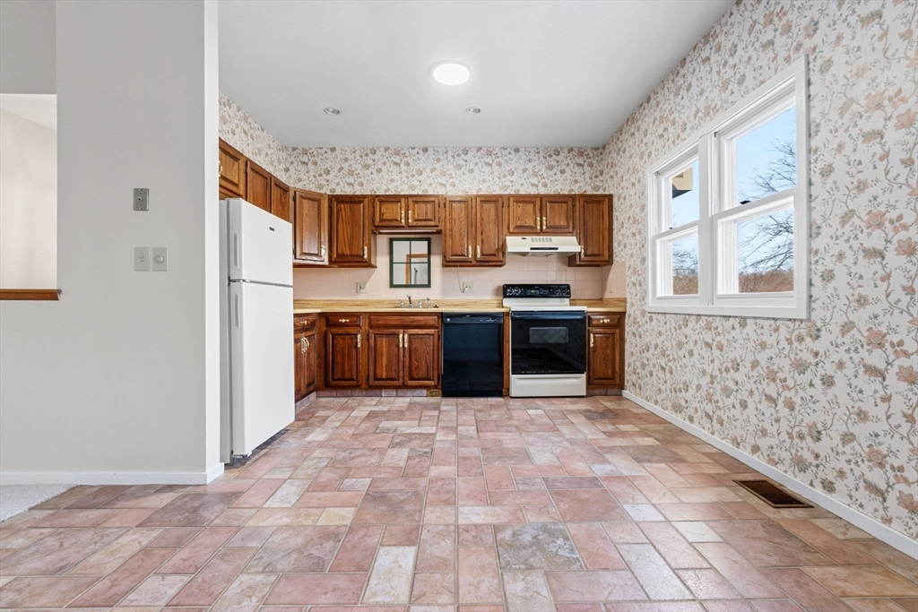 5 Fillmore Road, Unit B Salem, MA 01970 - Photo 8 of 33