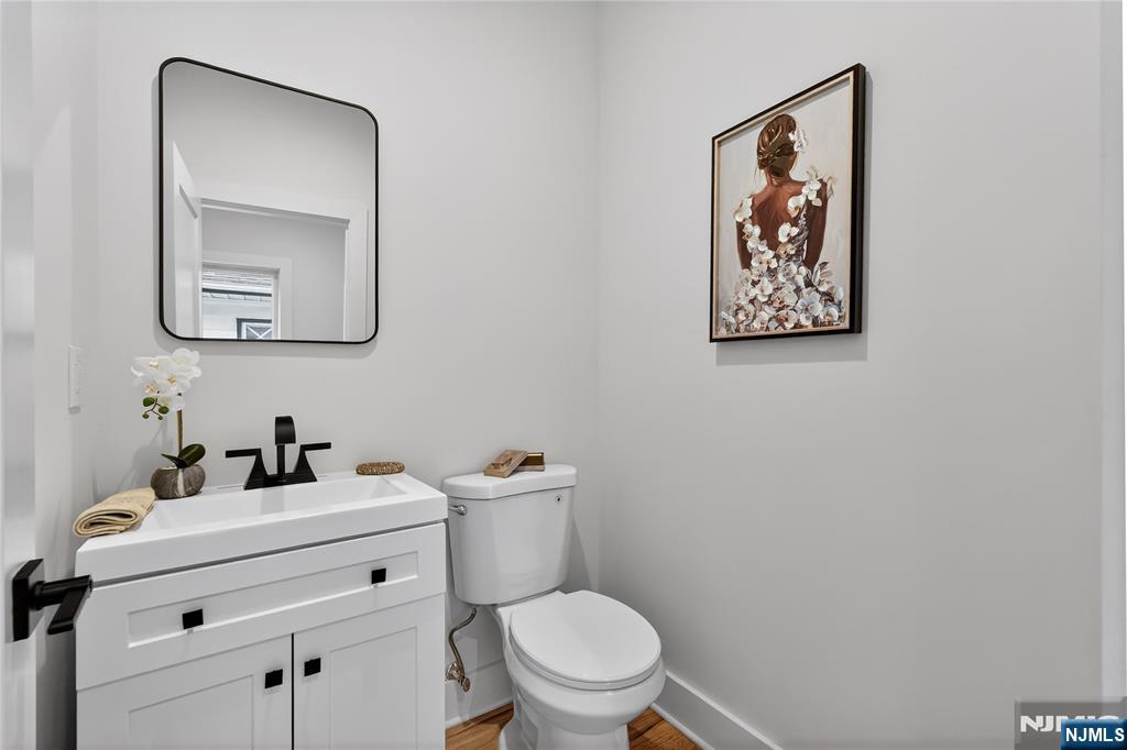 287 Orange Road Montclair, NJ 07042 - Photo 16 of 48