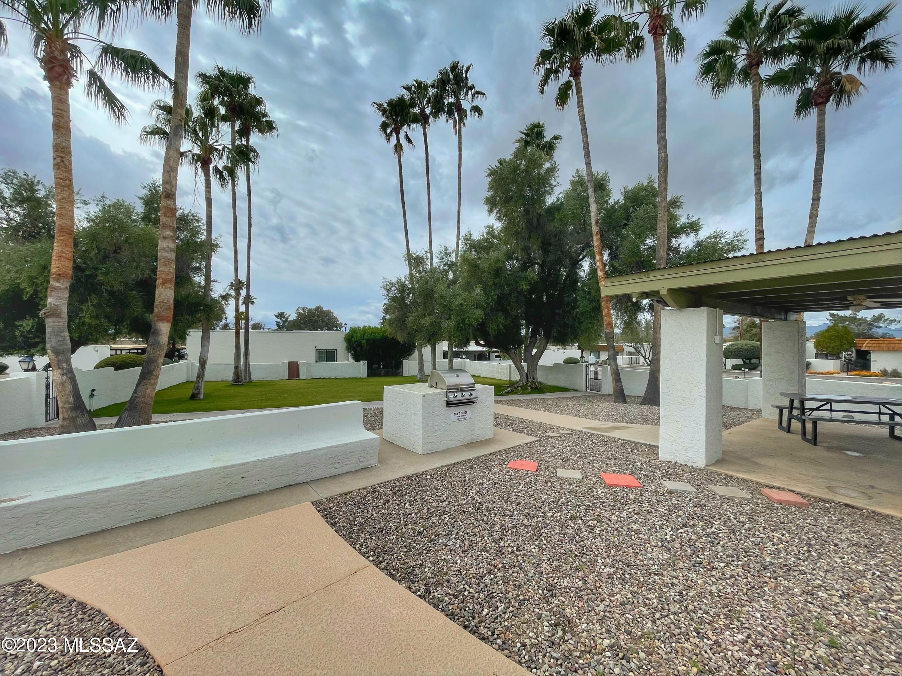 660 East River Road, Unit X Tucson, AZ 85704 - Photo 7 of 35