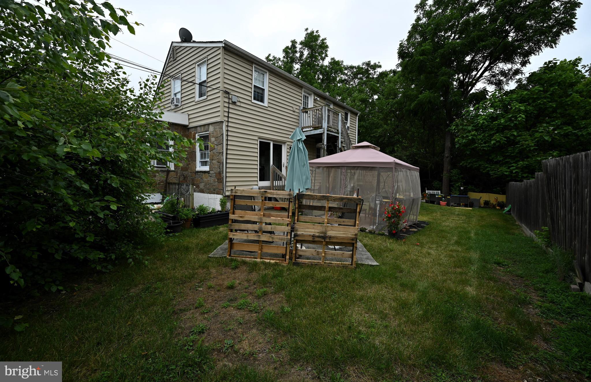 1001 Clements Bridge Road Barrington, NJ 08007 - Photo 38 of 58 Back Yard