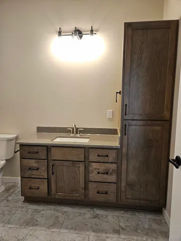 $519,900 | 3711 Newcastle Drive, Janesville, WI 53546