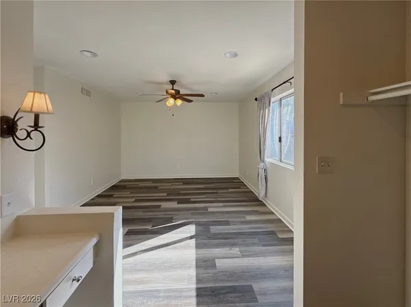 $2,300 | 3129 Floral Vista Avenue, Henderson, NV 89014