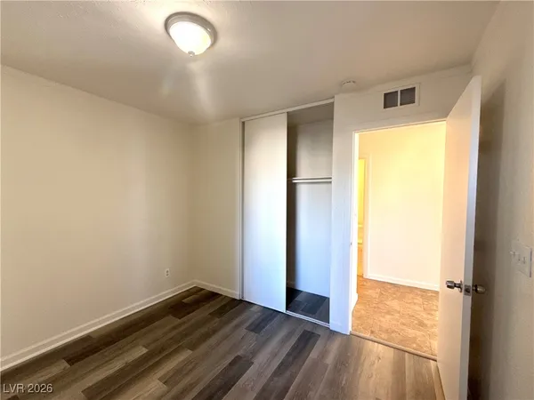 $2,300 | 3129 Floral Vista Avenue, Henderson, NV 89014