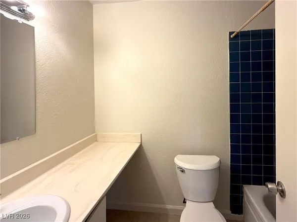 $2,300 | 3129 Floral Vista Avenue, Henderson, NV 89014