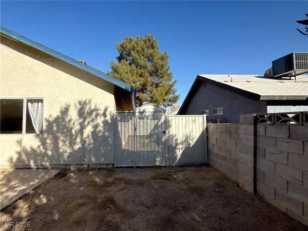 $2,300 | 3129 Floral Vista Avenue, Henderson, NV 89014