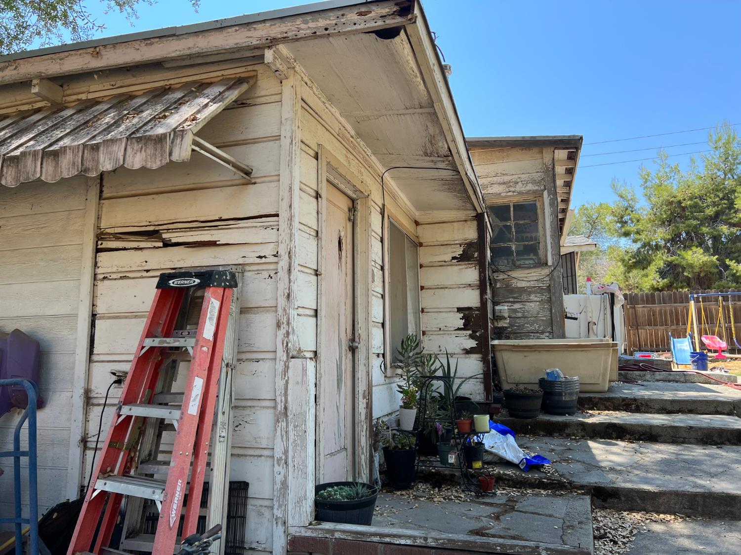 35415 Highway 190 Springville, CA 93265 - Photo 16 of 17 a view of a tall building with many windows