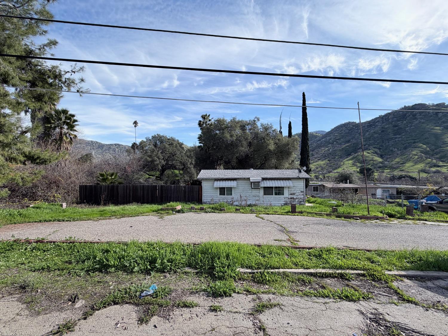 35415 Highway 190 Springville, CA 93265 - Photo 10 of 17 a view of a house with a yard and table