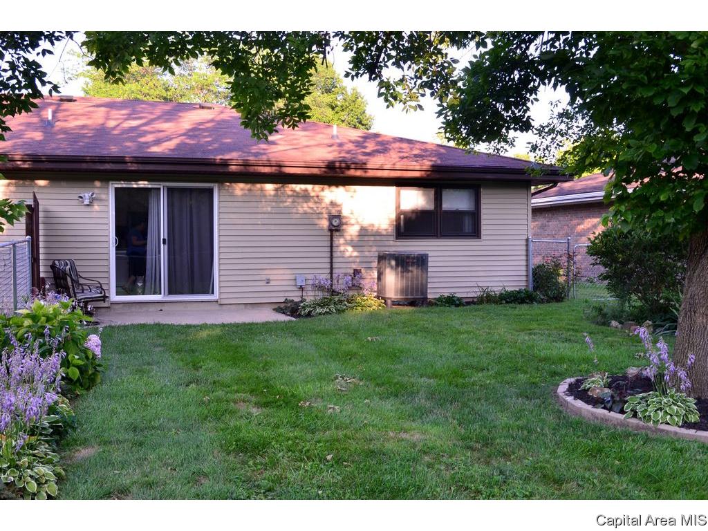 4147 Pickfair Road Springfield, IL 62703 - Photo 4 of 25