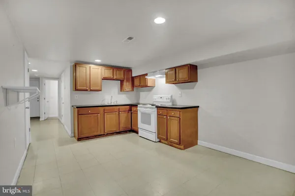 $995 | 421 Elrino Street, Unit B, Baltimore, MD 21224