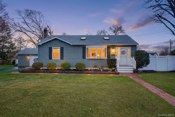 $579,900 | 72 Harris Street, Patchogue, NY 11772