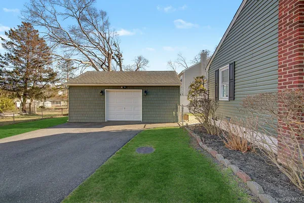 $579,900 | 72 Harris Street, Patchogue, NY 11772