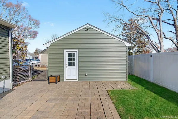 $579,900 | 72 Harris Street, Patchogue, NY 11772