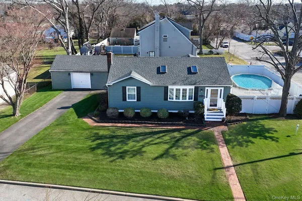 $579,900 | 72 Harris Street, Patchogue, NY 11772