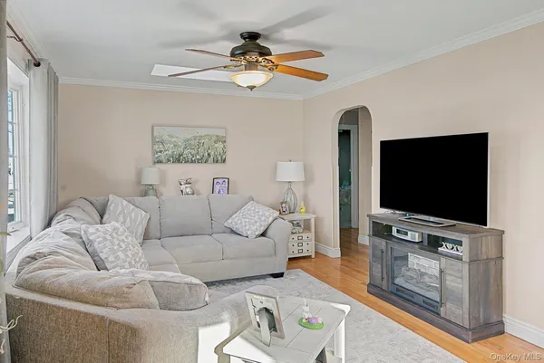 $579,900 | 72 Harris Street, Patchogue, NY 11772