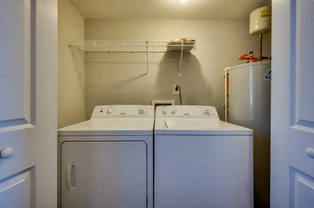 $990,000 | 525 Patriot Park Court, Clarksville, TN 37042