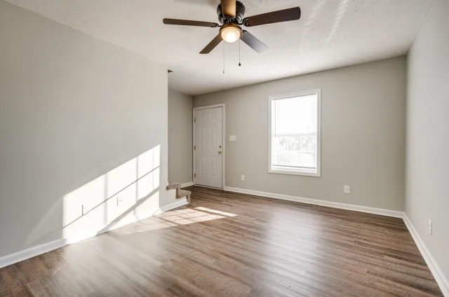 $990,000 | 525 Patriot Park Court, Clarksville, TN 37042