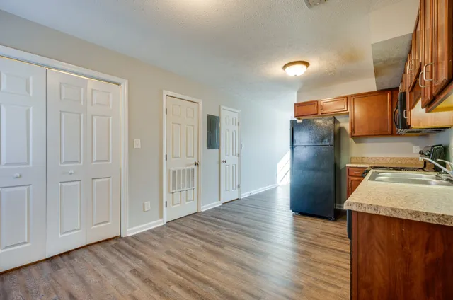 $990,000 | 525 Patriot Park Court, Clarksville, TN 37042