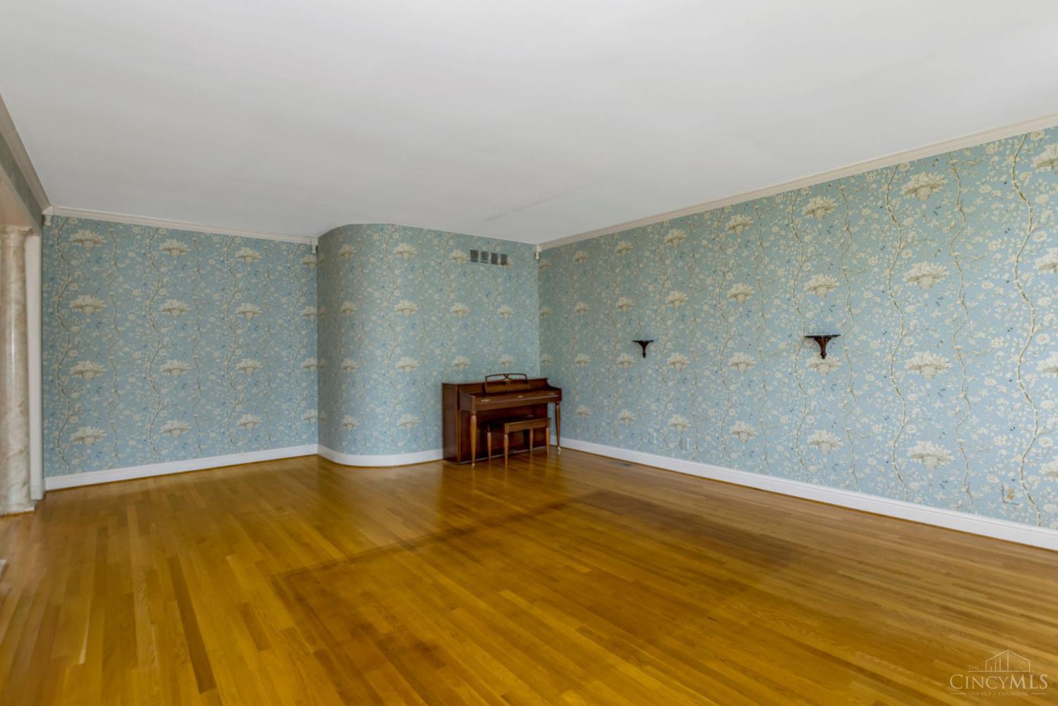 2127 Smith Road Hamilton, OH 45013 - Photo 16 of 75 Gallery Image 16