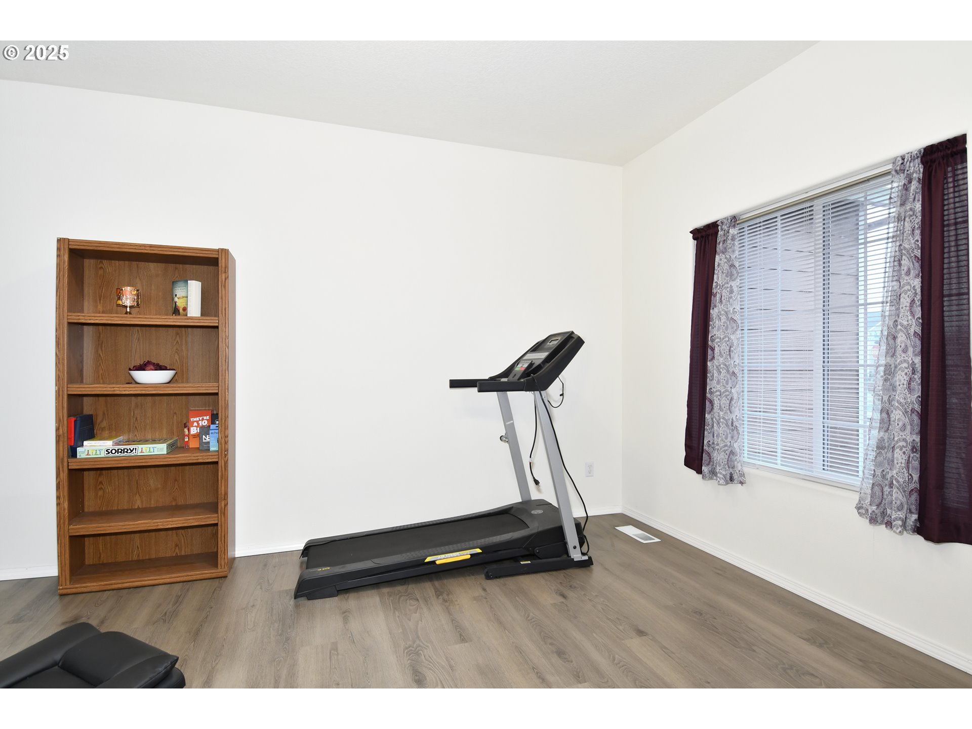35550 Edie's Way St. Helens, OR 97051 - Photo 10 of 34 a room with gym equipment and a window