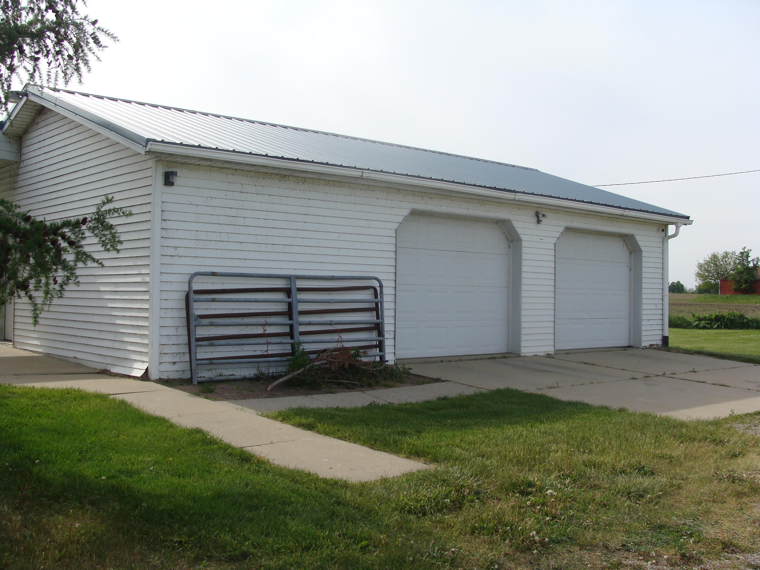 8415 Borden Road Muir, MI 48860 - Photo 2 of 28 DSC07983