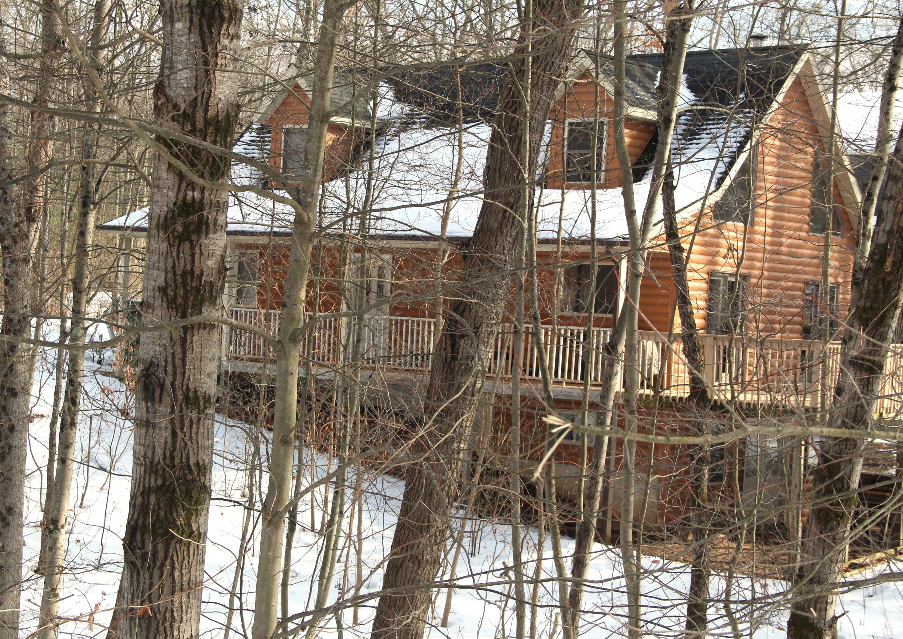 7801 Navajo Trail Branch, MI 49402 - Photo 6 of 42 IMG_7912