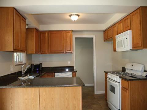 11032 Racine Road Warren, MI 48093 - Photo 2 of 7 469511-1.JPG
