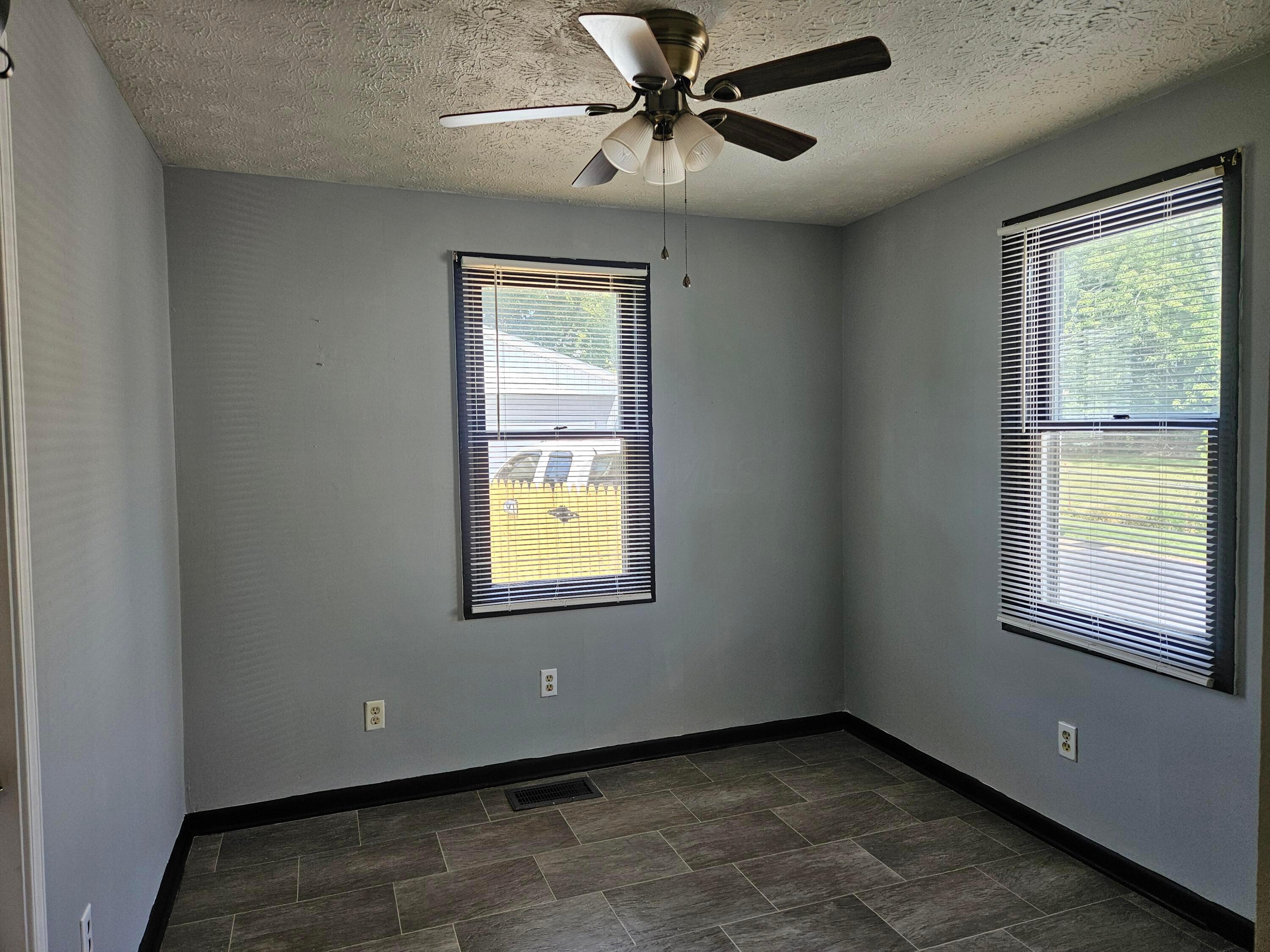 115 Lawnview Avenue Springfield, OH 45505 - Photo 6 of 15 20240826_123019