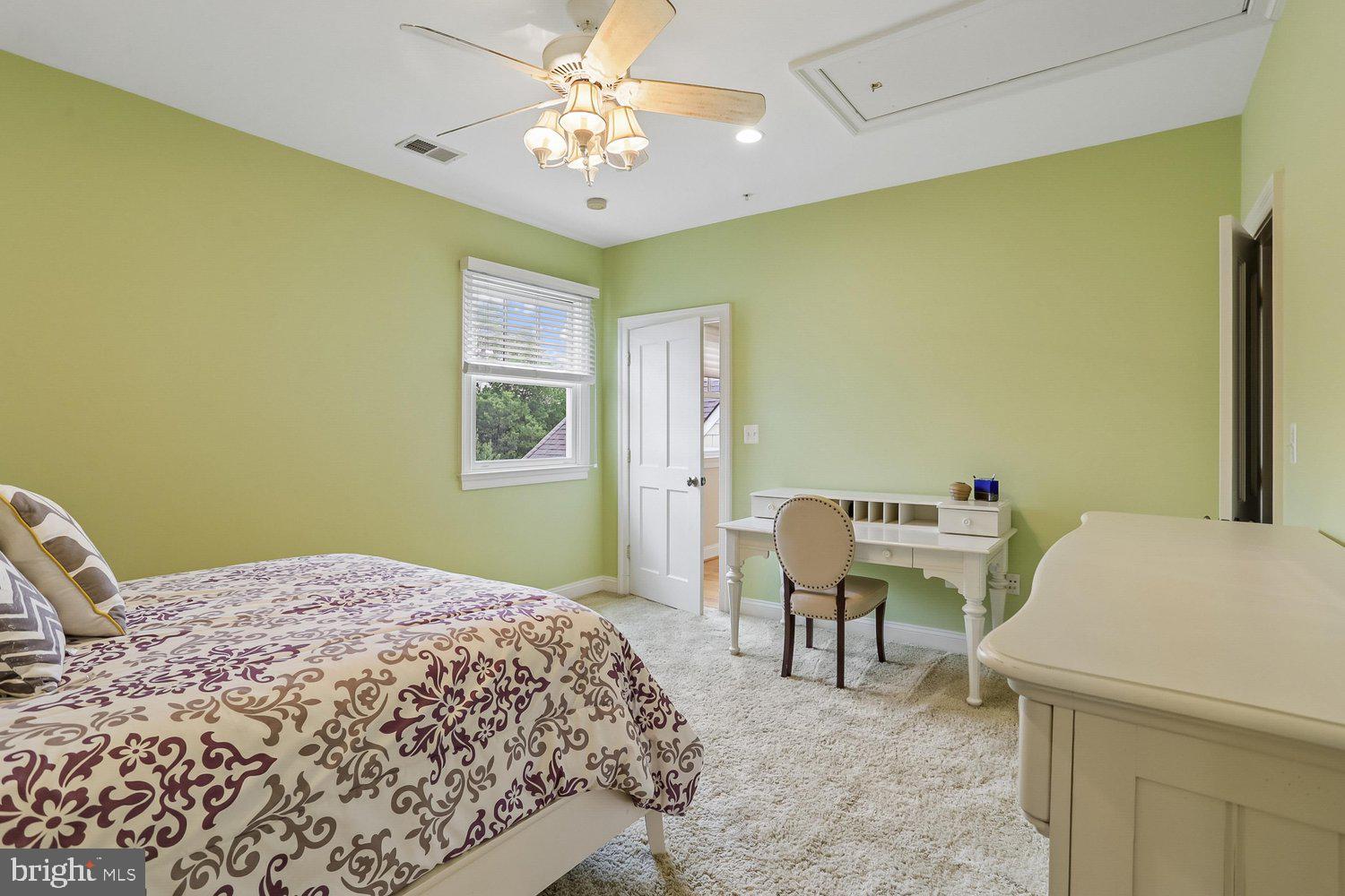11736 Gainsborough Road Potomac, MD 20854 - Photo 70 of 100 Bedroom 5