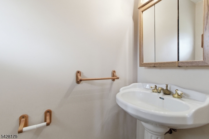 1000 Harmony Brass Castle Road Washington, NJ 07882 - Photo 6 of 32